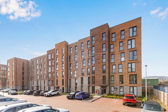 3 Bedroom Flat For Sale In / Cunningham Square, Portobello Edinburgh, EH15