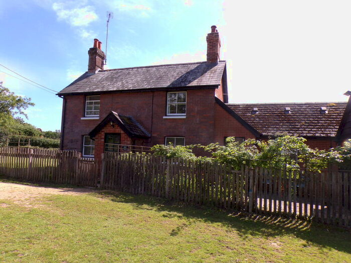 3 Bedroom House To Rent In Brook Lyndhurst, SO43