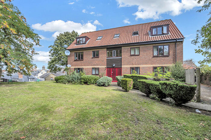 1 Bedroom Flat For Sale In Armstrong Close, Newmarket, CB8
