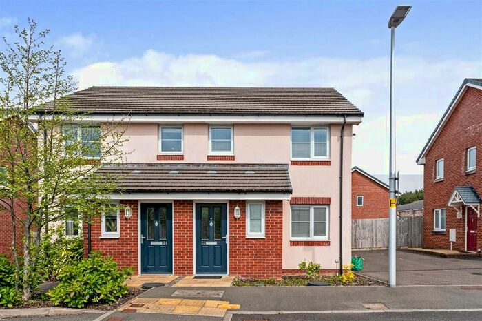 3 Bedroom Property To Rent In Morris Drive, Pentrechwyth, Swansea, SA1