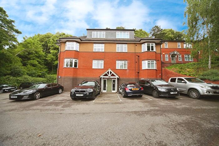 1 Bedroom Flat For Sale In Crescent Rise, Luton, LU2