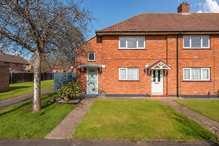 2 Bedroom Flat To Rent In Aldermoor Road, Gosport, PO13