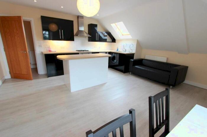 1 Bedroom Flat To Rent In Westfield Lane, Harrow, HA3