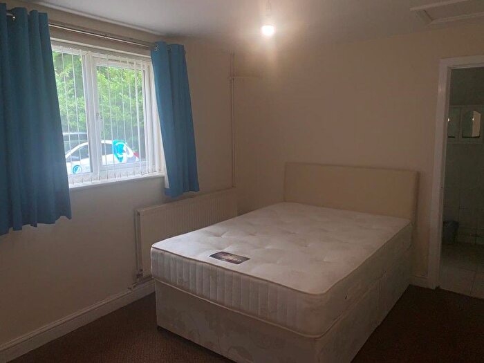 1 Bedroom Flat To Rent In Bearwood Road, Smethwick, B66