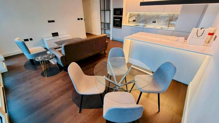 2 Bedroom Flat To Rent In Fountain Park Way, London, W12