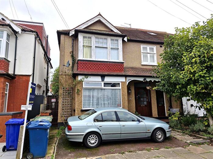 2 Bedroom Flat For Sale In Radnor Road, Harrow, HA1