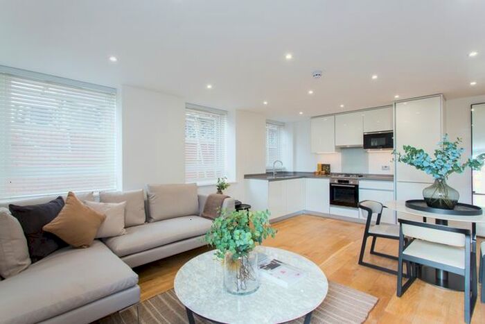 2 Bedroom Flat To Rent In Buckingham Parade, The Broadway, Stanmore, HA7