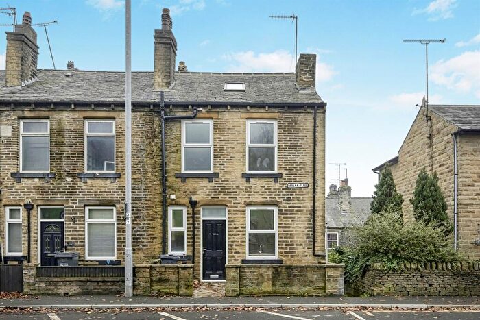 5 Bedroom End Of Terrace House For Sale In Beulah Place, Luddendenfoot, Halifax, HX2