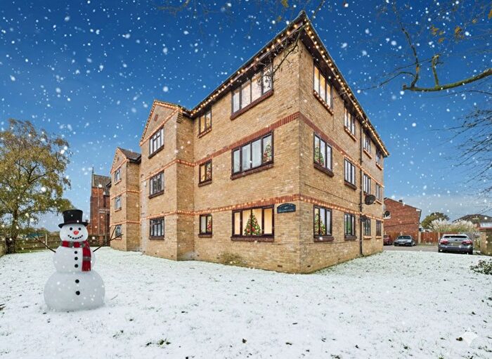 1 Bedroom Flat For Sale In Flat Cloisters Court, Erith Road, Bexleyheath, DA7