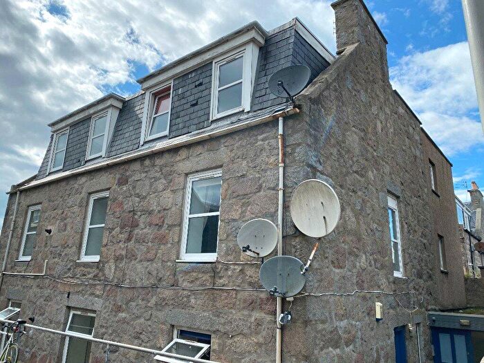3 Bedroom Flat To Rent In Stafford Street, City Centre, Aberdeen, AB25