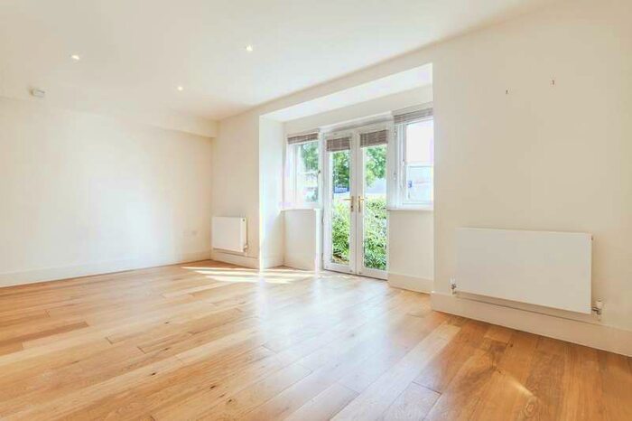 2 Bedroom Apartment To Rent In Havelock Road, Wokingham, RG41