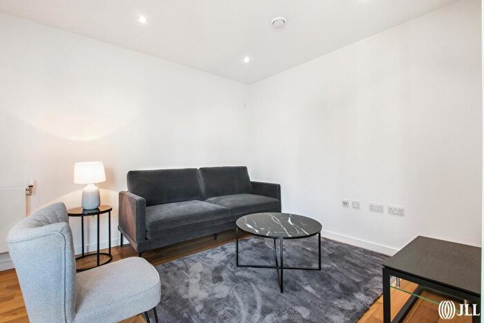 1 Bedroom Apartment To Rent In Prospect Row Stratford, E15