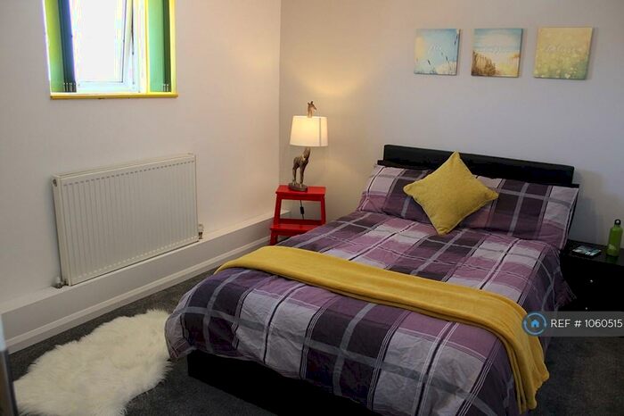 3 Bedroom Flat To Rent In Commodore Court, Hythe, CT21