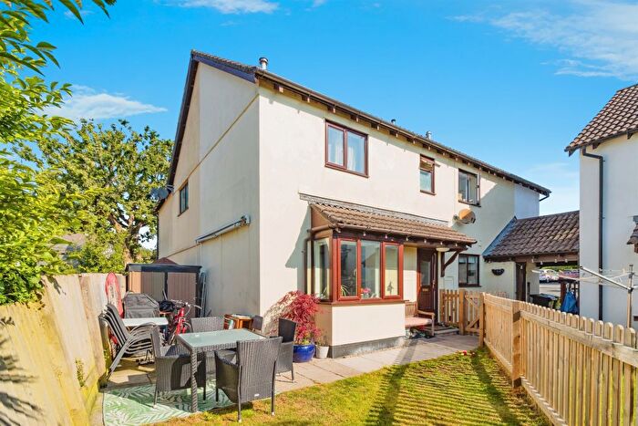 2 Bedroom End Of Terrace House For Sale In Meadowbank, Chudleigh Knighton, Newton Abbot, TQ13