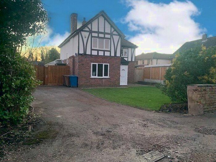 3 Bedroom Detached House To Rent In Park Lane, Bonehill, Tamworth B78