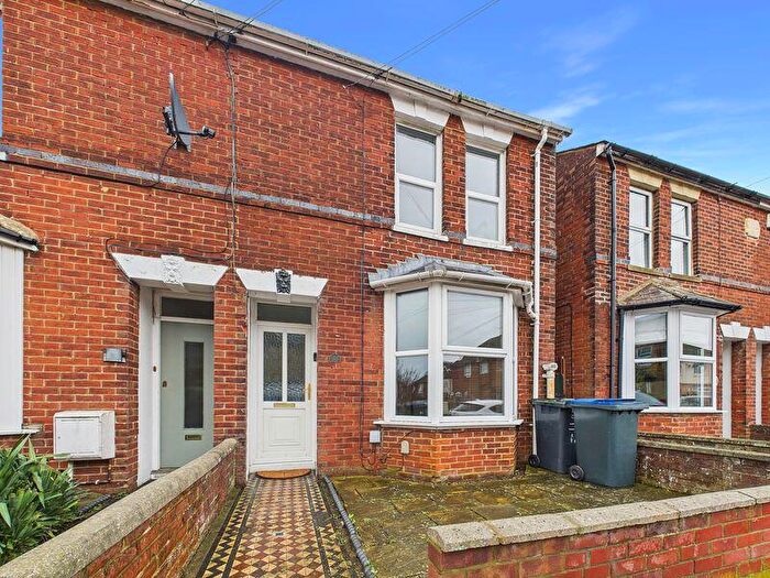 3 Bedroom Terraced House To Rent In Heaton Road, Canterbury, CT1