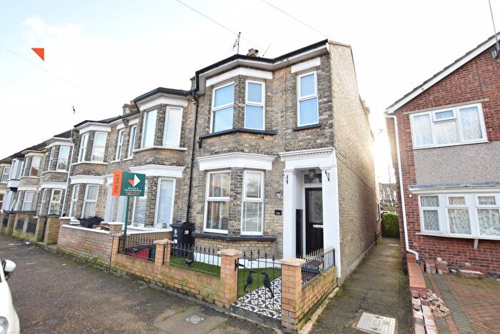 3 Bedroom End Of Terrace House For Sale In Eton Road, Clacton-on-Sea, CO15