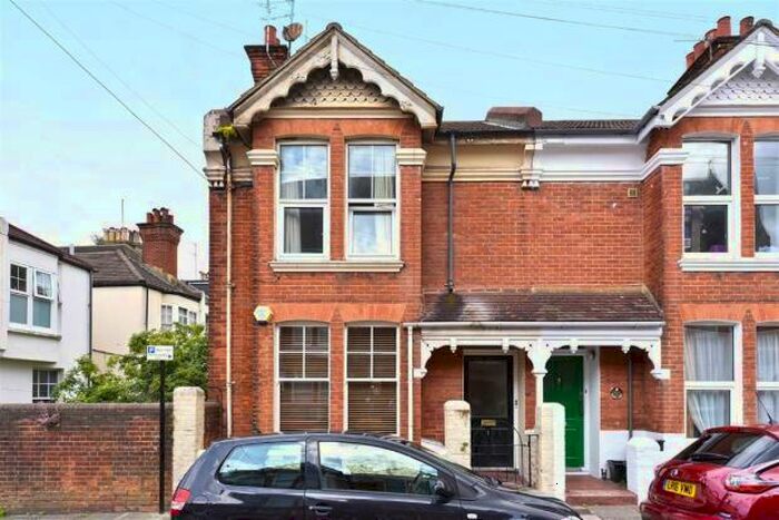 1 Bedroom Apartment To Rent In Newport Street, Brighton, East Sussex, BN2