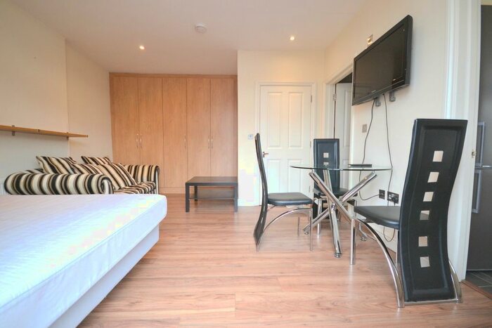 Studio To Rent In Chatsworth Road, Croydon, CR0