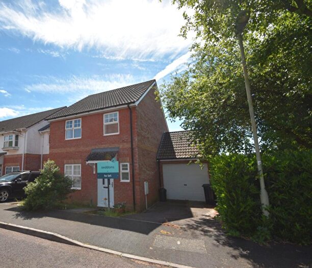 3 Bedroom Detached House To Rent In Goldfinch Grove, Cullompton, Devon, EX15