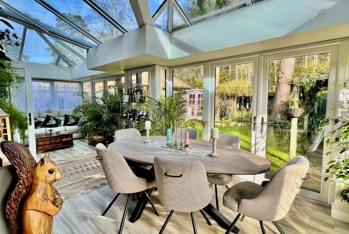 4 Bedroom Detached Bungalow For Sale In The Forestside, Verwood, BH31