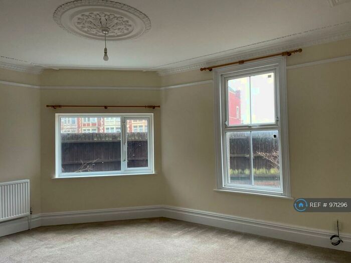 2 Bedroom Flat To Rent In Southville, Bristol, BS3