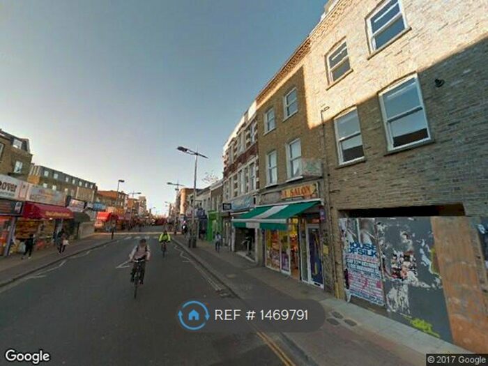 3 Bedroom Flat To Rent In Rye Lane, London, SE15