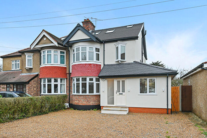 4 Bedroom Semi Detached House For Sale In Elm Close, North Harrow, HA2