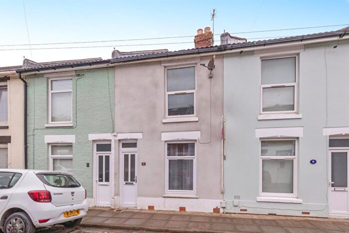 2 Bedroom End Of Terrace House For Sale In Clarkes Road, Portsmouth, PO1