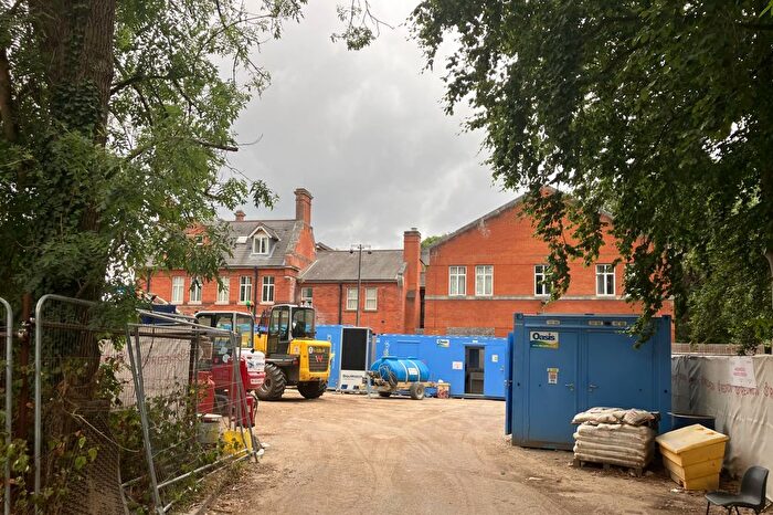 Park Home For Sale In Shoe Lane, Aldershot, GU11