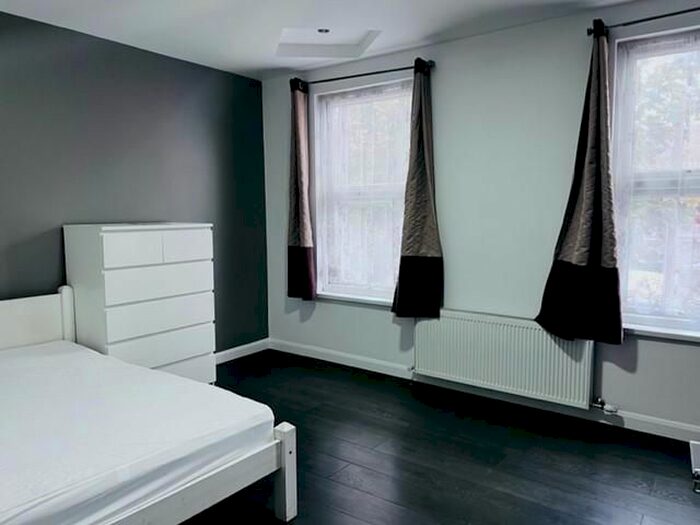 5 Bedroom End Of Terrace House To Rent In Cundy Road, London, E16