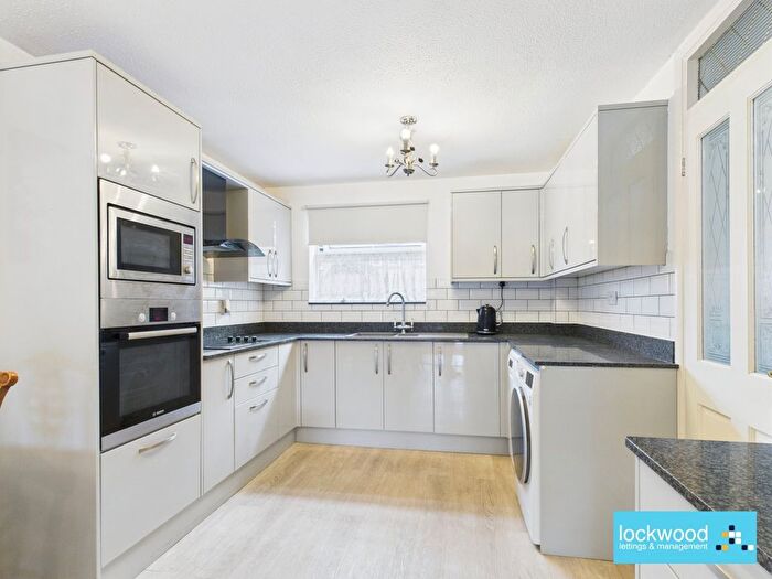 3 Bedroom Property To Rent In Jubilee Close, Stanwell, TW19