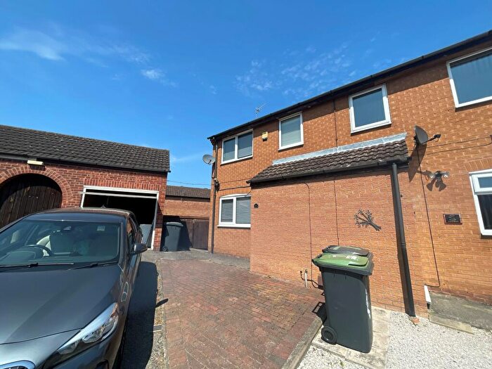 3 Bedroom Semi-Detached House To Rent In Azalea Court, Giltbrook, NG16