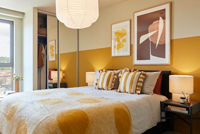 3 Bedroom Apartment To Rent In Soho Yard, Sheffield, S3