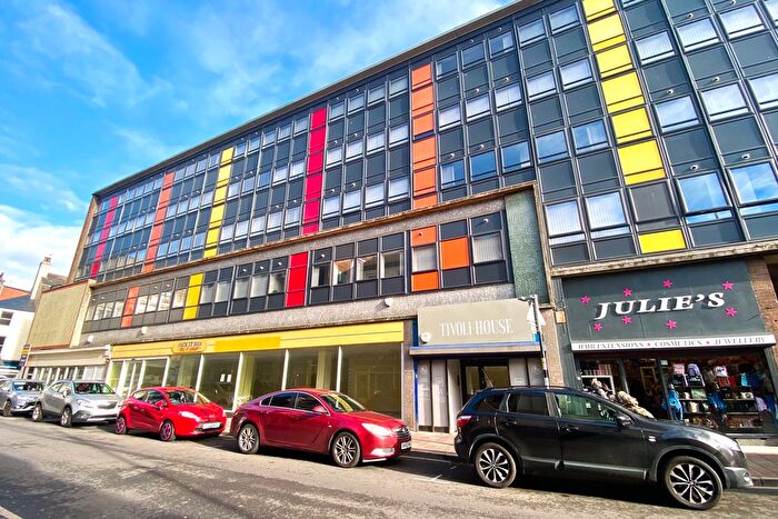 1 Bedroom Flat To Rent In South Street, Hull, Hull, HU1