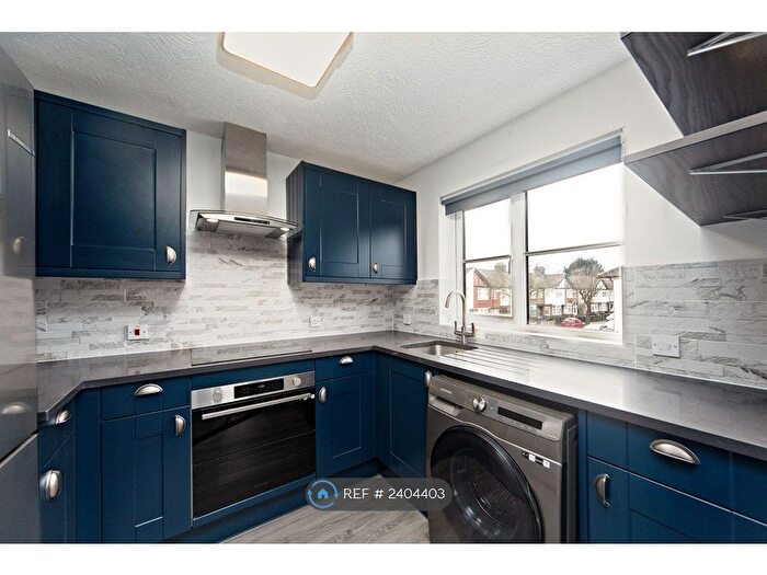 2 Bedroom Flat To Rent In Proctor Close, Mitcham, CR4