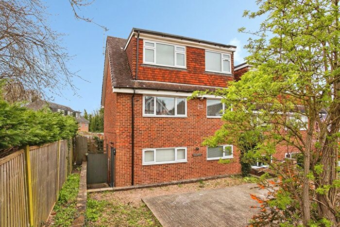 4 Bedroom Semi Detached House For Sale In Goldsmid Road, Tonbridge, Kent, TN9
