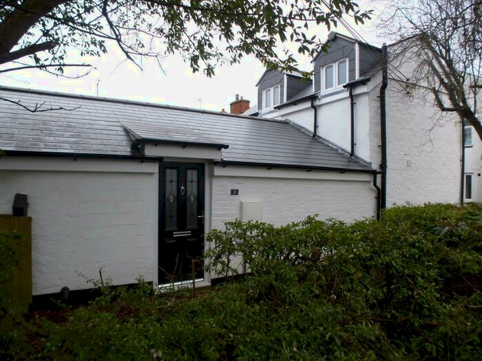 1 Bedroom Bungalow To Rent In Sparrow Lane, Royal Wootton Bassett, Swindon, SN4