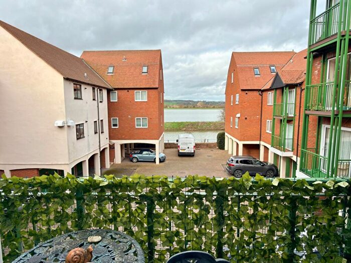 2 Bedroom Apartment For Sale In Priors Court, Back Of Avon, Tewkesbury, GL20