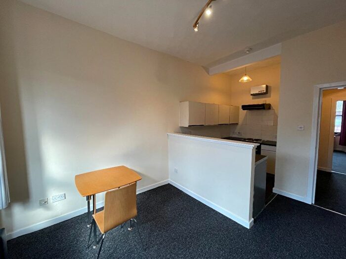 1 Bedroom Flat To Rent In Luath Street, Glasgow, G51