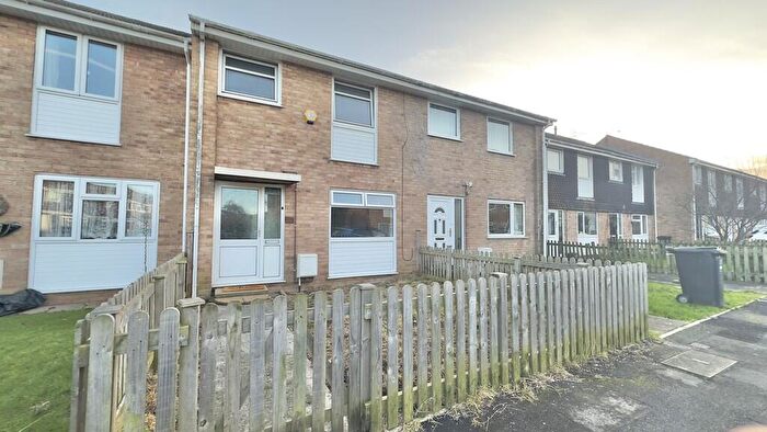 3 Bedroom Terraced House For Sale In Pelican Close, Mead Vale, BS22