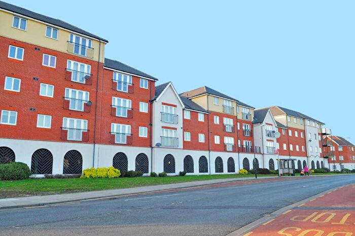1 Bedroom Apartment For Sale In Pettacre Close, Thamesmead West, SE28