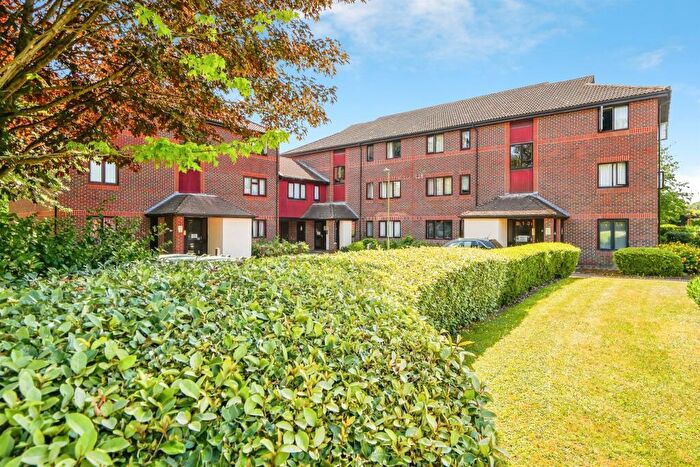 1 Bedroom Flat For Sale In Linacre Close, Didcot, OX11