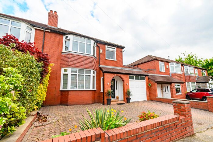 3 Bedroom Semi-Detached House For Sale In Stranton Drive, Manchester, M28