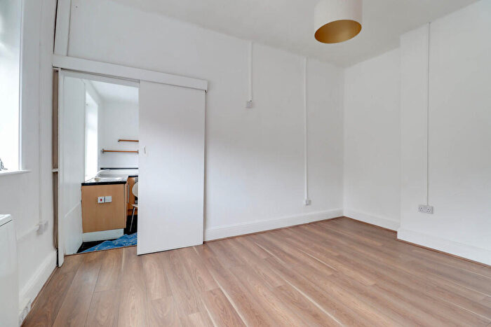 1 Bedroom Flat To Rent In Charles Street, Hinckley, LE10