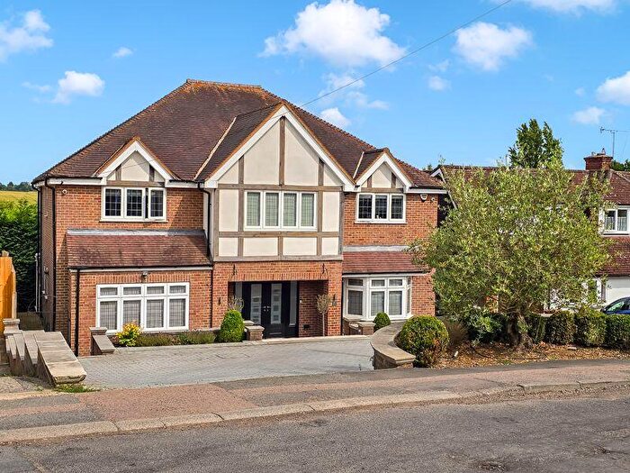 6 Bedroom Detached House For Sale In Hill Rise, Cuffley, EN6