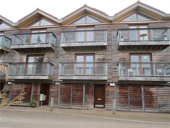 3 Bedroom Town House For Sale In Bow Street, Langport, TA10