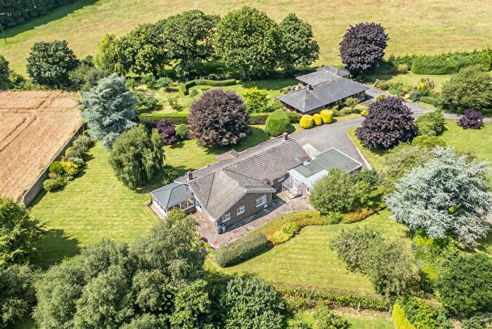 4 Bedroom Bungalow For Sale In Westleaze Close, Charminster, Dorchester, DT2