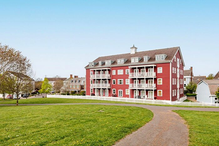 2 Bedroom Flat For Sale In Lewiston Close, Worcester Park, KT4