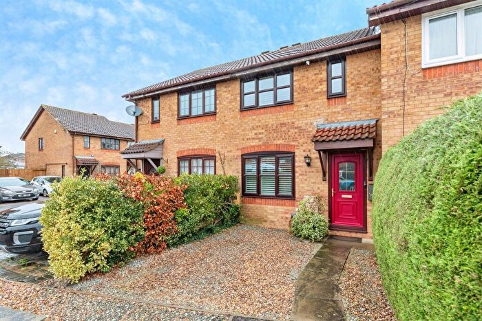 2 Bedroom End Of Terrace House For Sale In Ambleside Close, Wellingborough, NN8